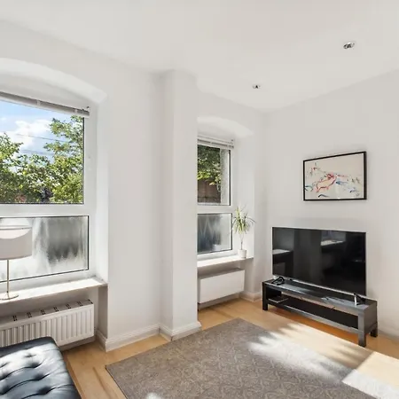 Bright 3-room Near Prenzlauer Berg Berlín