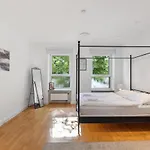 Bright 3-room Near Prenzlauer Berg Appartamento